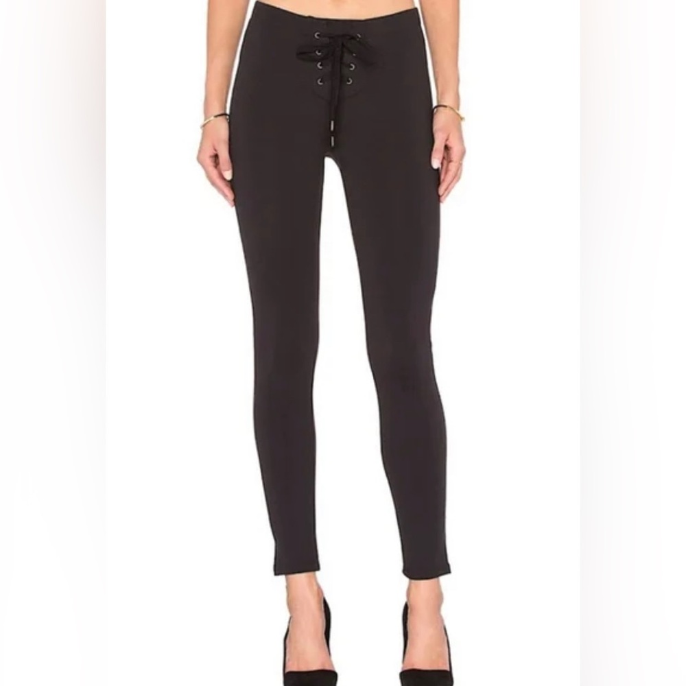 Women’s Leggings w/ Tie